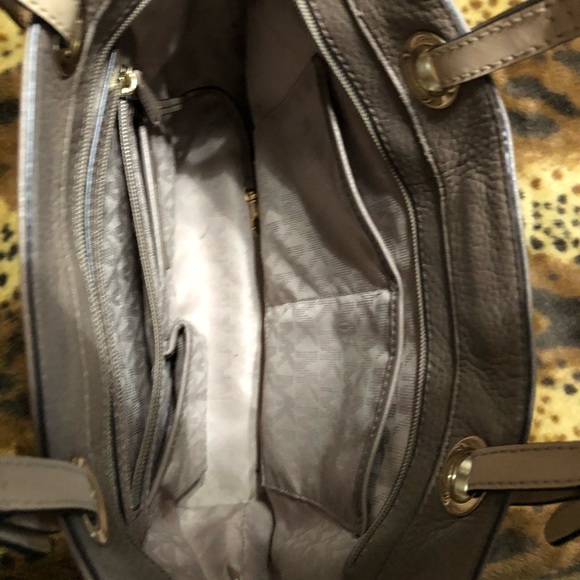 Michael Kors Handbag - Picture 4 of 4